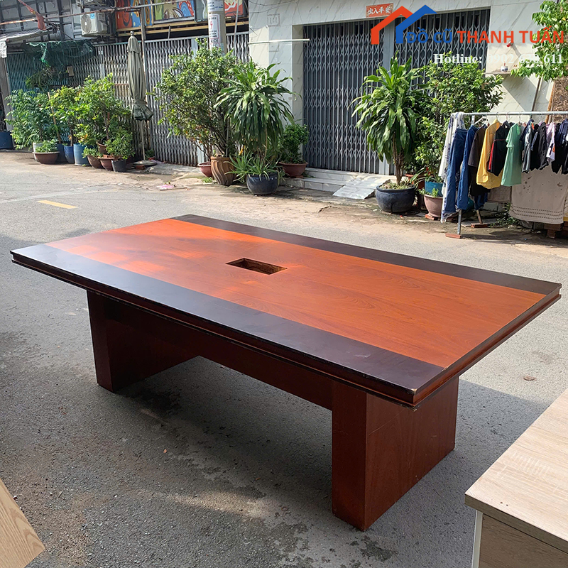 ban-hop-cu-2m4x1m2-mau-nau-go-sang-trong-1 Bàn Họp Cũ 2M4x1M2 Màu Nâu Gỗ Sang Trọng