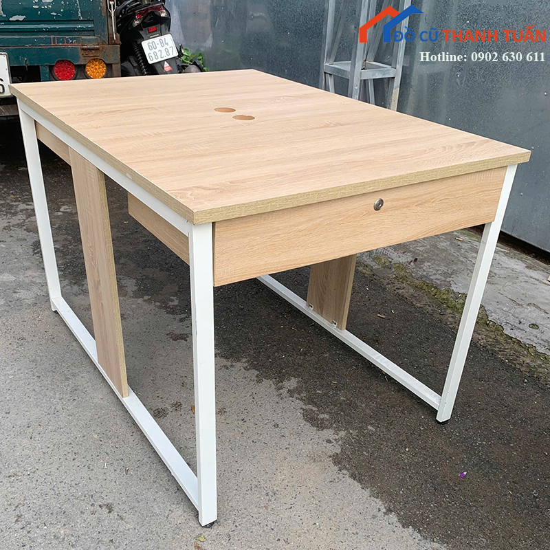 ban-lam-viec-cu-1m2x60cm-co-hoc-dung-hai-ben-2 Bàn Làm Việc Cũ 1M2x60CM Có Hộc Đựng Hai Bên