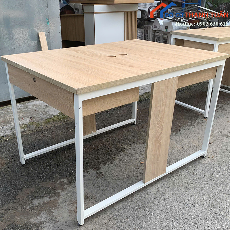 ban-lam-viec-cu-1m2x60cm-co-hoc-dung-hai-ben (3)