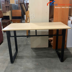 Bàn Làm Việc Cũ 1M2x60CM Mặt Vân Gỗ Chân Sắt Đen