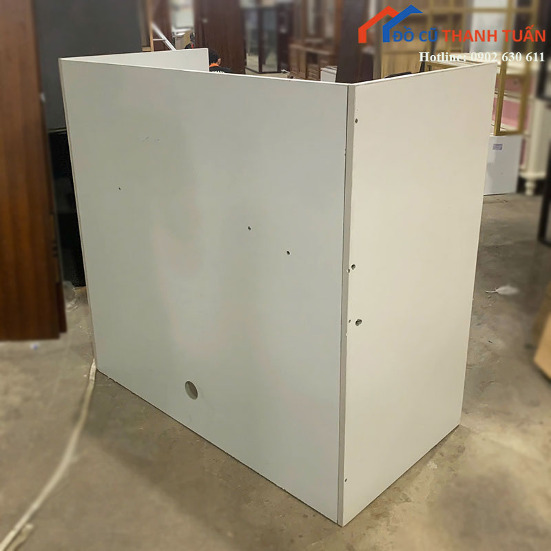 ban-quay-lam-viec-cu-1m15-co-vach-ngan-cao-3-1 Bàn Quầy Làm Việc Cũ 1M15 Có Vách Ngăn Cao