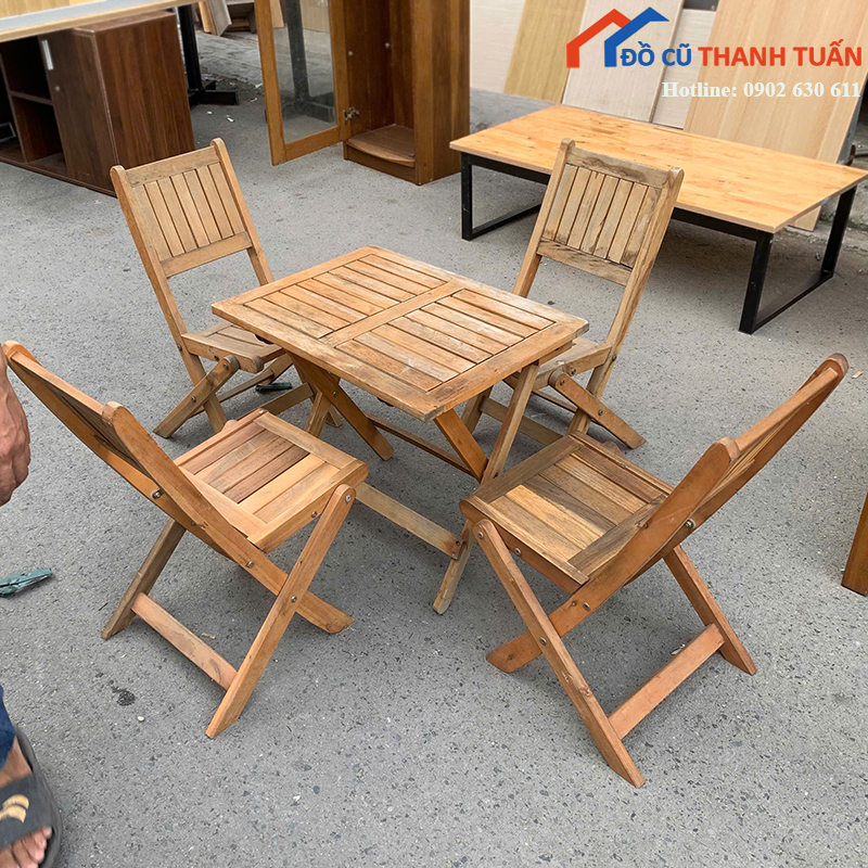 bo-ban-ghe-cafe-cu-bang-go-gap-gon-tien-dung-2 Bộ Bàn Ghế Cafe Cũ Bằng Gỗ Gấp Gọn Tiện Dụng