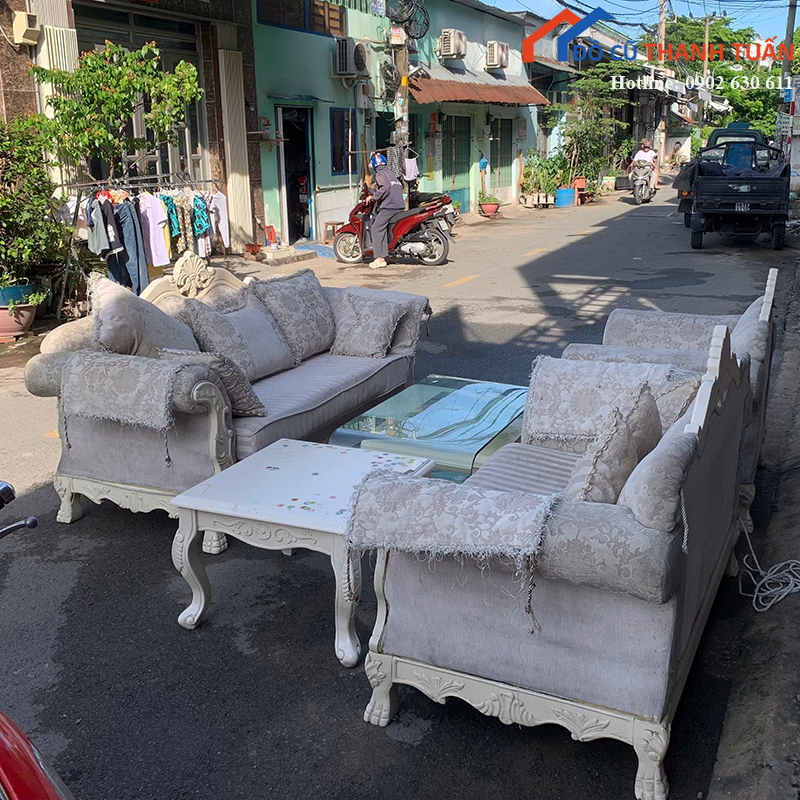bo-sofa-co-dien-cu-boc-vai-hoa-van-sang-trong-2 Thanh Lý Đồ Nội Thất Cũ - Chuyên Mua Bán Bàn Ghế Cũ Giá Tốt Nhất