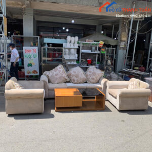 Bộ Sofa Cũ Có Gối Tựa Hoa Văn Sang Đẹp