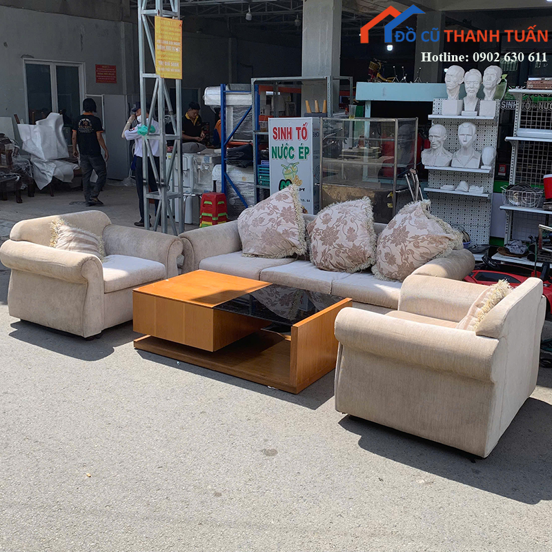 bo-sofa-cu-co-goi-tua-hoa-van-sang-dep-2 Bộ Sofa Cũ Có Gối Tựa Hoa Văn Sang Đẹp