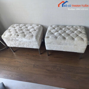 Đôn Sofa Cũ Bọc Nệm Nhung Trắng Kem Gọn Đẹp