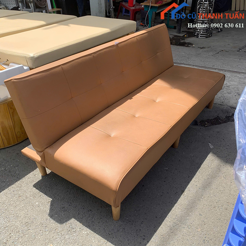 ghe-sofa-bang-cu-dang-sat-tuong-gon-dep-3 Ghế Sofa Băng Cũ Dáng Sát Tường Gọn Đẹp