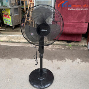 Quạt Đứng Media Cũ 3 Cánh Màu Đen