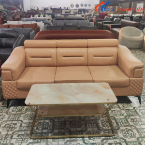 Sofa Băng Bọc Da Màu Kem Ba Chỗ Ngồi Mới 99%