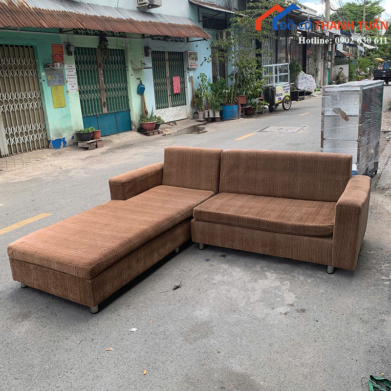 sofa-goc-l-cu-boc-vai-mau-nau-hien-dai-1 Sofa Góc L Cũ Bọc Vải Màu Nâu Hiện Đại