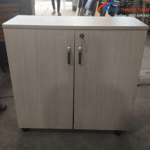 Tủ Giày Cũ Màu Gỗ Sáng Có Bánh Xe Dễ Di Chuyển