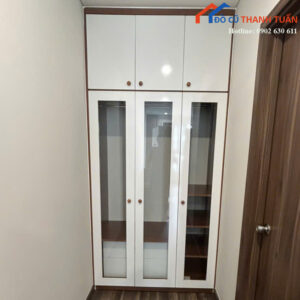 Tủ Quần Áo Màu Trắng Phối Vân Gỗ Sang Trọng