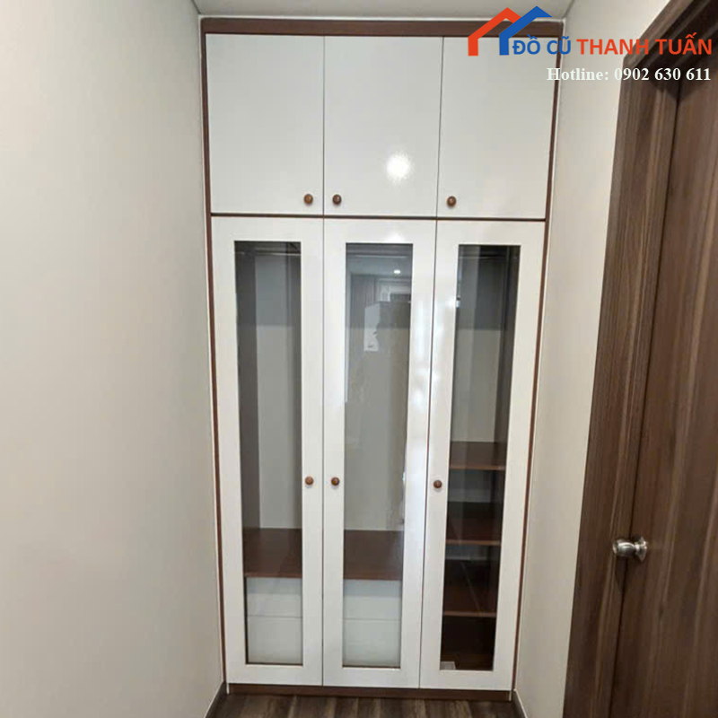 tu-quan-ao-mau-trang-phoi-van-go-sang-trong-1 Tủ Quần Áo Màu Trắng Phối Vân Gỗ Sang Trọng