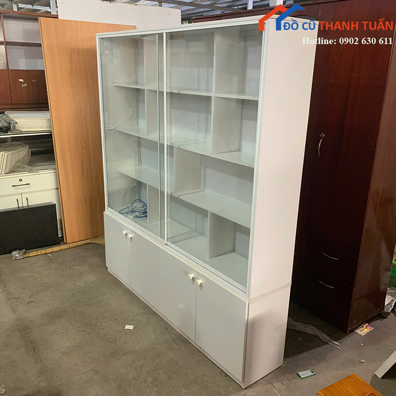 tu-trung-bay-cu-1m85x1m6-mau-trang-canh-kinh-nhieu-ngan-2-1 Tủ Trưng Bày Cũ 1M85x1M6 Màu Trắng Cánh Kính Nhiều Ngăn