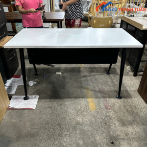 Bàn Làm Việc Cũ 1M4x70CM Mặt Trắng Chân Sắt