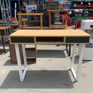 Bàn Làm Việc Cũ 1M6 Chân Sắt Mặt Gỗ Có Ngăn Kéo