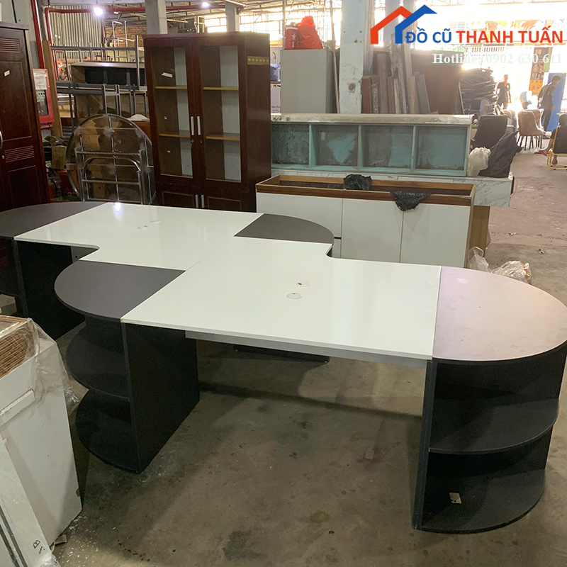 ban-lam-viec-cu-3m5-kieu-dang-hien-dai (3)