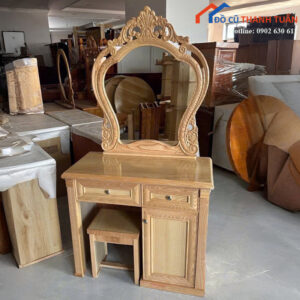 Bàn Phấn Gỗ Chạm Khắc Sang Trọng Mới 99%