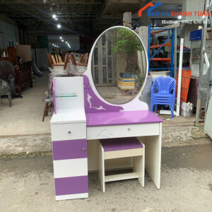 Bàn Trang Điểm Cũ Màu Trắng Tím Kèm Ghế