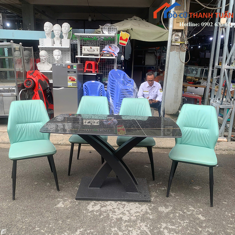 bo-ban-an-cu-mat-da-den-kem-4-ghe-2-1 Thanh Lý Đồ Nội Thất Cũ - Chuyên Mua Bán Bàn Ghế Cũ Giá Tốt Nhất