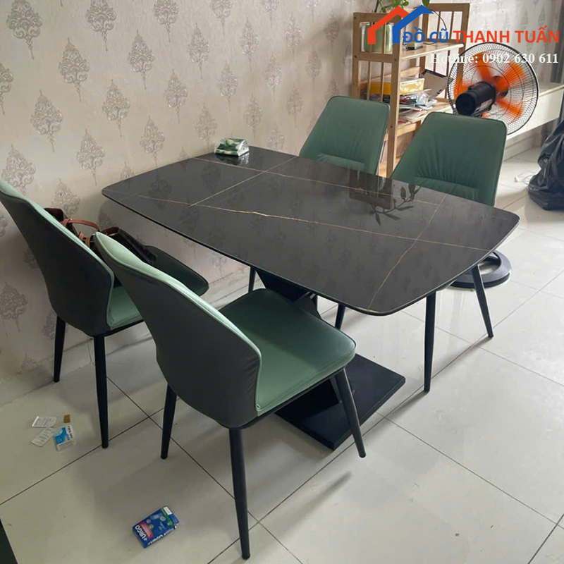 bo-ban-an-cu-mat-da-den-kem-4-ghe-2 Thanh Lý Đồ Nội Thất Cũ - Chuyên Mua Bán Bàn Ghế Cũ Giá Tốt Nhất