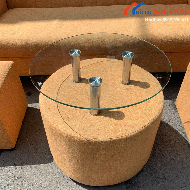 bo-sofa-cu-kem-2-don-va-ban-kinh-tron-4 Bộ Sofa Cũ Kèm 2 Đôn Và Bàn Kính Tròn