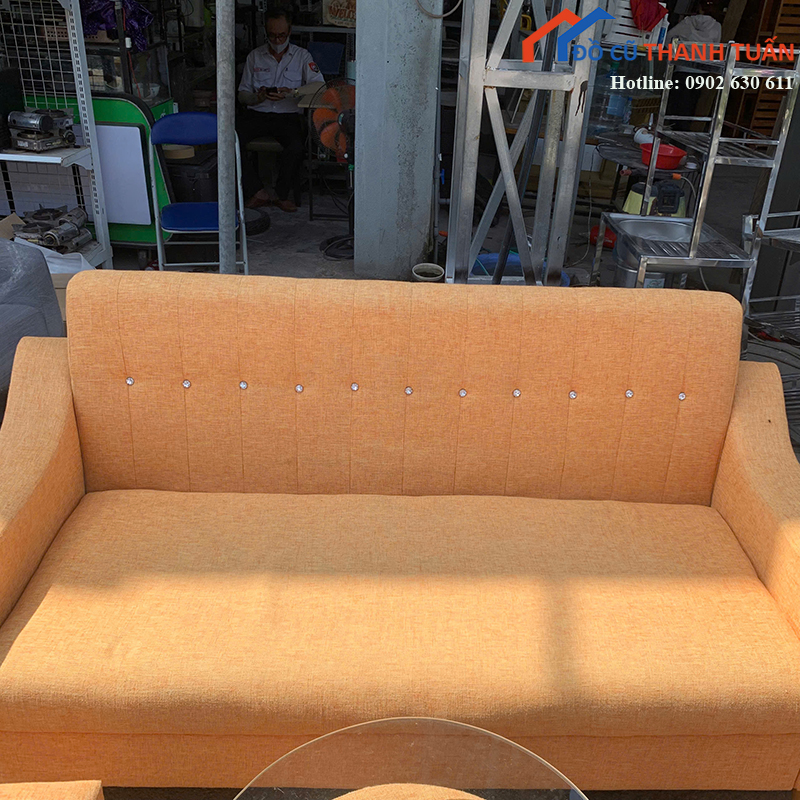 bo-sofa-cu-kem-2-don-va-ban-kinh-tron-5 Bộ Sofa Cũ Kèm 2 Đôn Và Bàn Kính Tròn