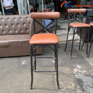 Ghế Bar Cũ Khung Sắt Đen Giá Thanh Lý Tốt