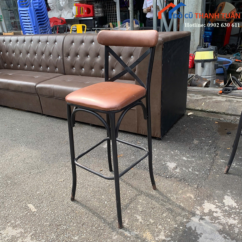 ghe-bar-cu-khung-sat-den-gia-thanh-ly-tot (3)