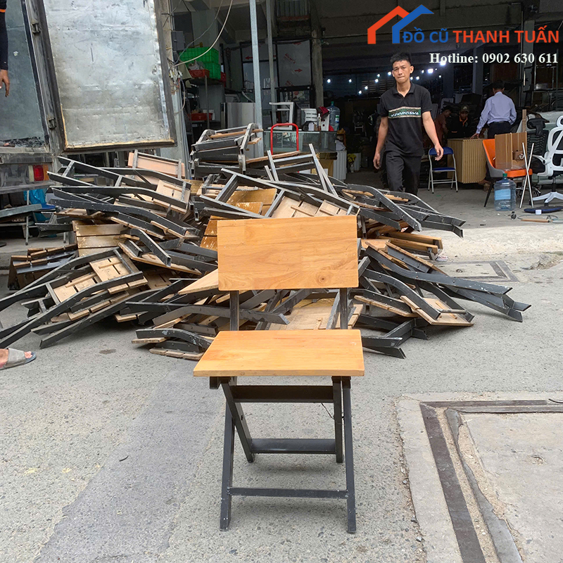 ghe-gap-cu-tien-loi-cho-quan-an-quan-cafe (1)