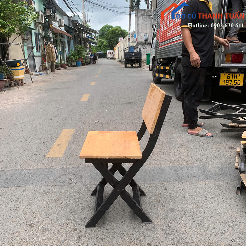 ghe-gap-cu-tien-loi-cho-quan-an-quan-cafe (2)