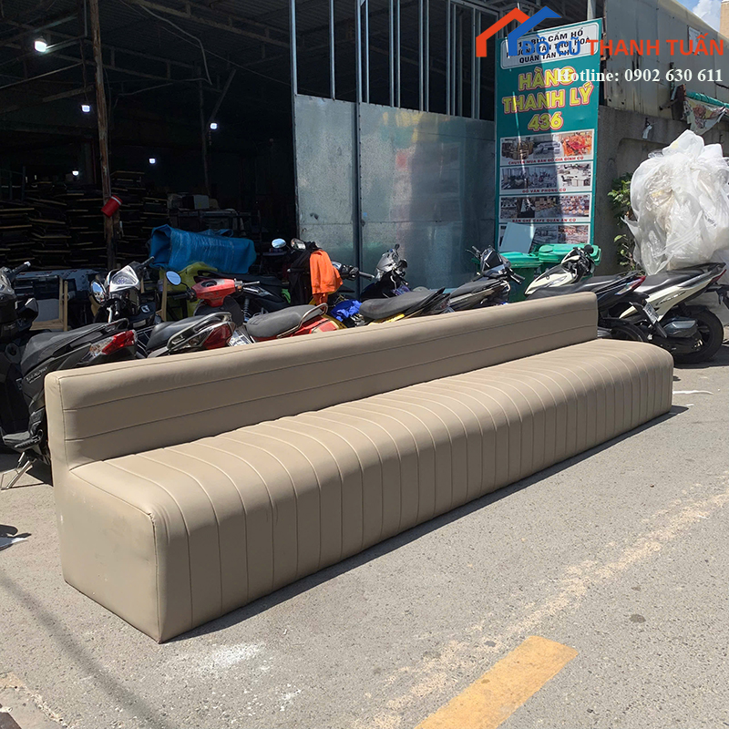 ghe-sofa-bang-dai-cu-3m7-boc-da-mau-kem-2 Ghế Sofa Băng Dài Cũ 3M7 Bọc Da Màu Kem