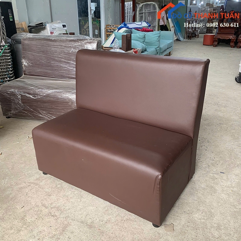 ghe-sofa-cu-1m-boc-da-thiet-ke-gon-gang (3)