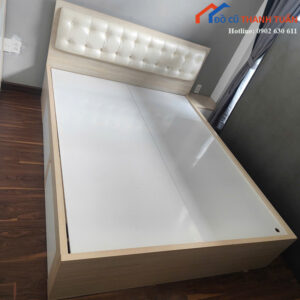 Giường Ngủ Cũ 1M6 Có 4 Ngăn Tủ Bên Dưới Giá Tốt