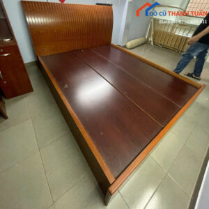 giuong-ngu-cu-mau-nau-go-hien-dai-1-300x300 Thanh Lý Đồ Nội Thất Cũ - Chuyên Mua Bán Bàn Ghế Cũ Giá Tốt Nhất