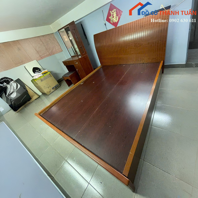 giuong-ngu-cu-mau-nau-go-hien-dai-2 Thanh Lý Đồ Nội Thất Cũ - Chuyên Mua Bán Bàn Ghế Cũ Giá Tốt Nhất