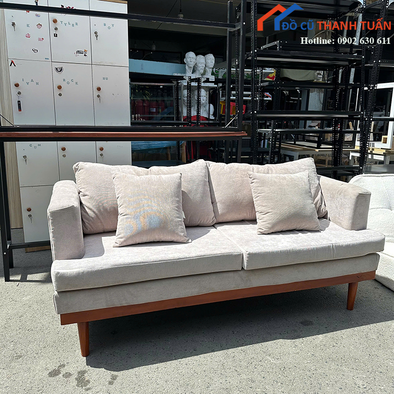 sofa-bang-dai-cu-1m8-boc-vai-ni-kem-goi-tua-hien-dai (2)