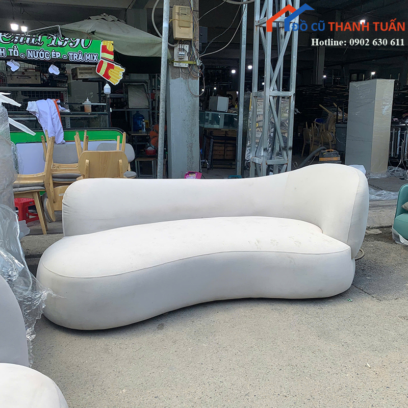 sofa-decor-cu-kieu-dang-bo-cong-hien-dai-2 Sofa Decor Cũ Kiểu Dáng Bo Cong Hiện Đại