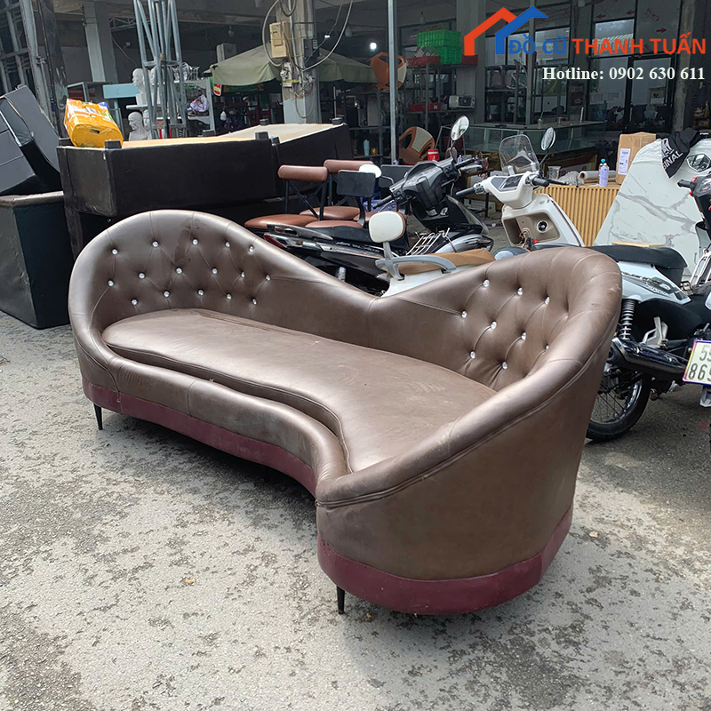 sofa-tan-co-dien-cu-lung-rut-nut-sang-trong-2 Sofa Tân Cổ Điển Cũ 2M7 Lưng Rút Nút Sang Trọng