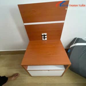 Tủ Đầu Giường Cũ Màu Vân Gỗ Có Ngăn Kéo