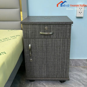 Tủ Hồ Sơ Cũ Có Ngăn Kéo Và Cánh Tủ Tiện Lợi