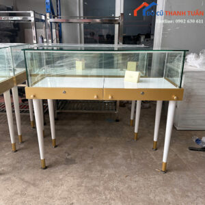 Tủ Kính Trưng Bày Cũ 1M3 Mặt Bàn Trắng Sang Trọng