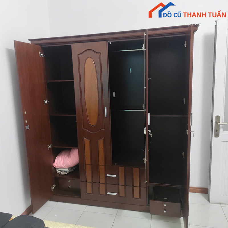 tu-quan-ao-cu-4-canh-1m7-mau-nau-van-go-2 Tủ Quần Áo Cũ 4 Cánh 1M7 Màu Nâu Vân Gỗ
