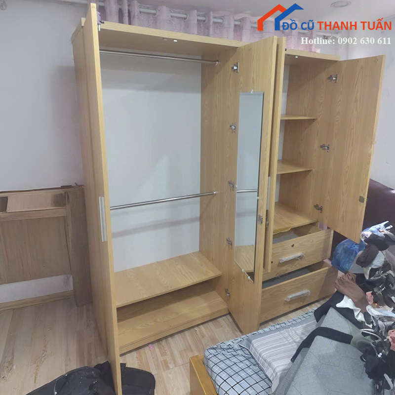 tu-quan-ao-cu-mau-van-go-sang-co-guong-2 Tủ Quần Áo Cũ Màu Vân Gỗ Sáng Có Gương