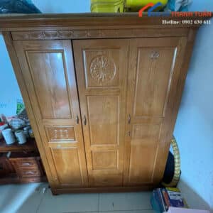 Tủ Quần Áo Gỗ Cũ 1M6 3 Cánh Chạm Hoa Văn