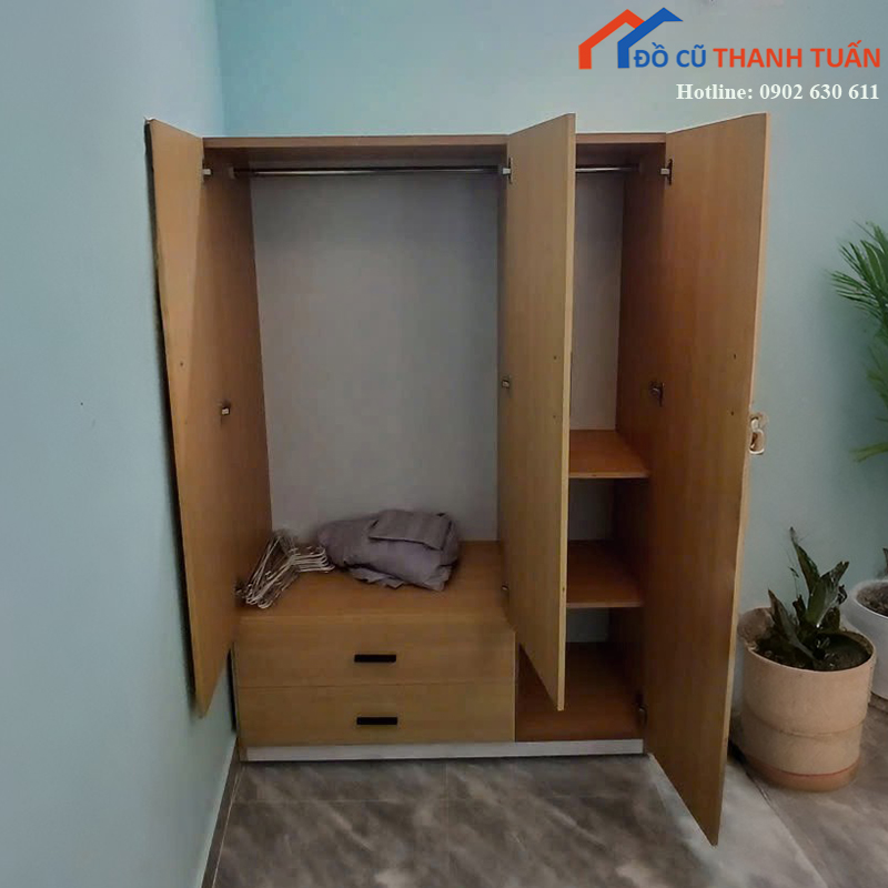tu-quan-ao-nhua-cu-3-canh-thiet-ke-hien-dai-2 Tủ Quần Áo Nhựa Cũ 3 Cánh Thiết Kế Hiện Đại