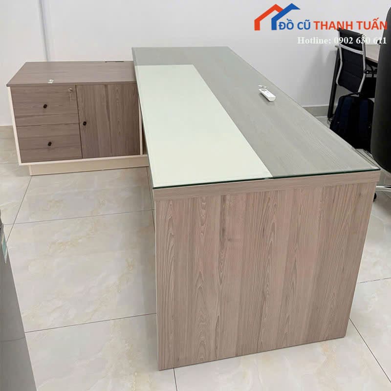 ban-giam-doc-van-phong-cu-mat-rong-kem-tu-ho-so-1 Bàn Giám Đốc Văn Phòng Cũ Mặt Rộng Kèm Tủ Hồ Sơ