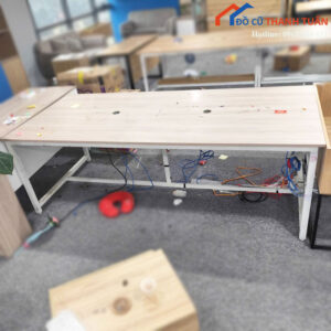 Bàn Họp Chân Sắt Cũ 2m25 Có Hệ Thống Đi Dây