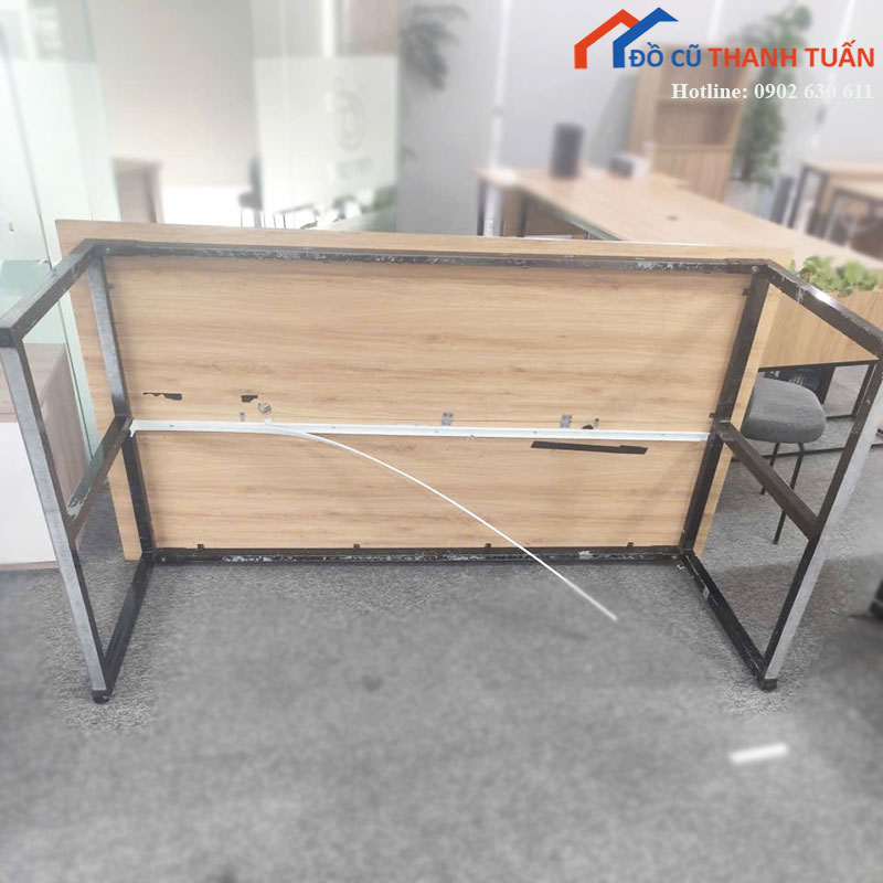ban-hop-cu-2m1-khung-sat-den-chac-chan-2 Bàn Họp Cũ 2m1 Khung Sắt Đen Chắc Chắn