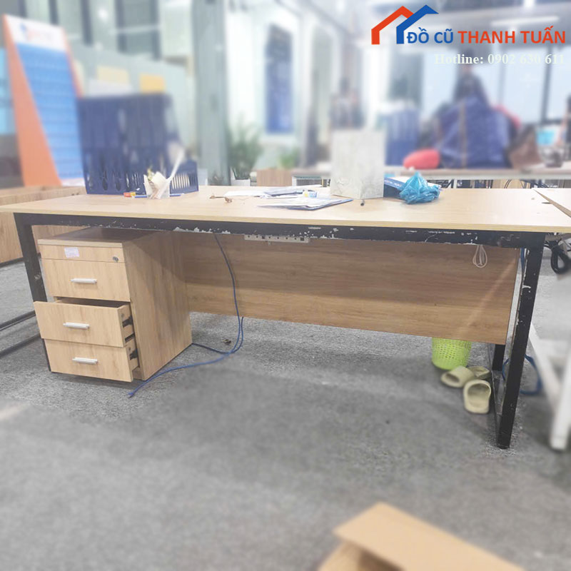 ban-hop-cu-2m1-khung-sat-den-chac-chan Bàn Họp Cũ 2m1 Khung Sắt Đen Chắc Chắn